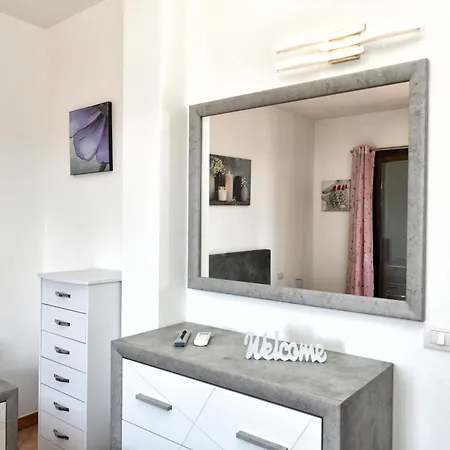 Perla Con Piscina Apartment