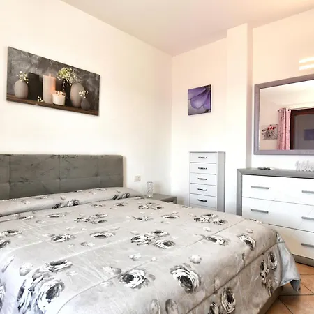 Apartment Perla Con Piscina Olbia