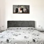 Perla Con Vista Mare Όλμπια